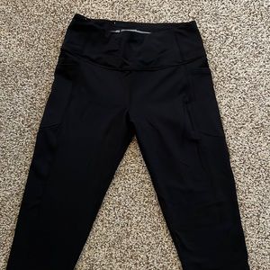 Victoria’s Secret leggings knockout sport